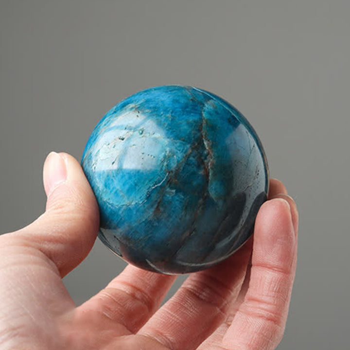 Sfera di cristallo di forza di apatite blu - image 4