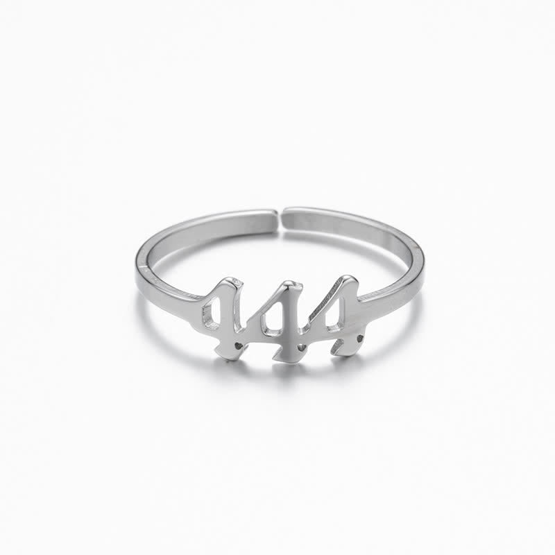 Anello portafortuna minimalista con numero angelico