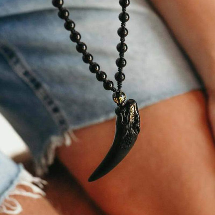 Collana lupo in ossidiana ghiacciata 