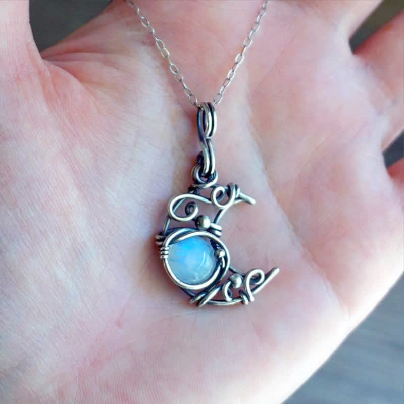 Collana con pietra di luna in argento e luna della Boemia Olivenorma