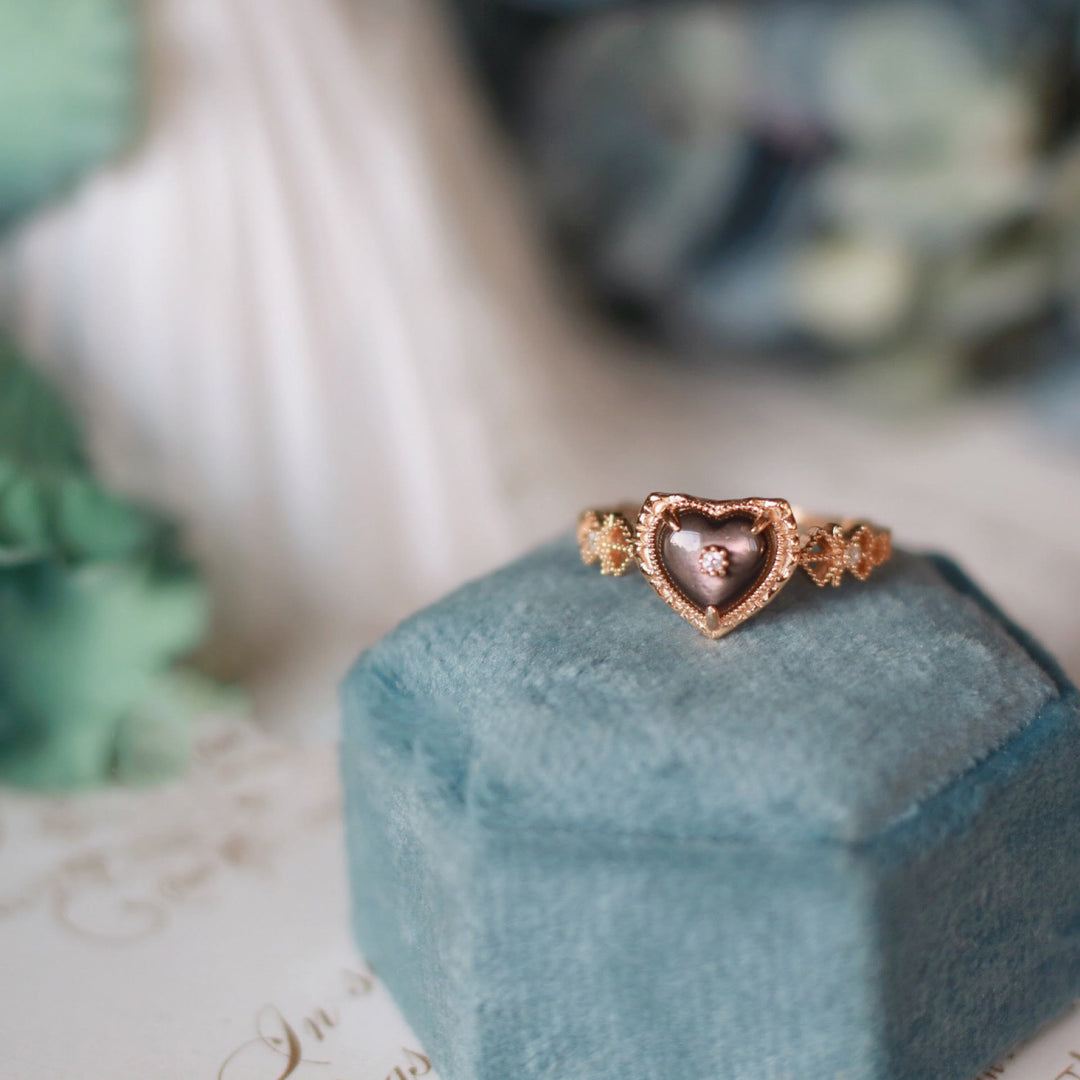 Anello Olivenorma in argento sterling placcato oro con labradorite a forma di cuore