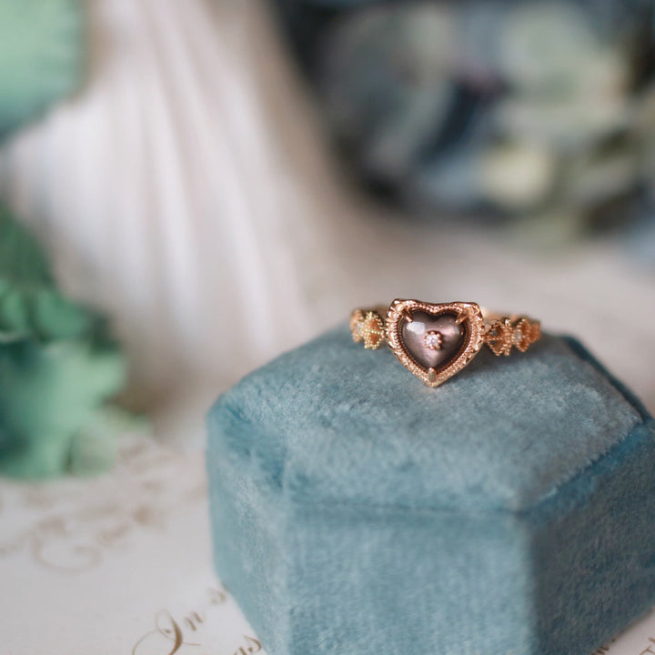Anello Olivenorma in argento sterling placcato oro con labradorite a forma di cuore