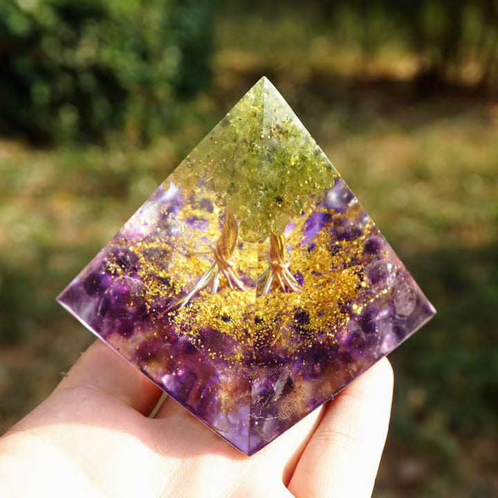 Olivenorma Peridot con Ametista Albero della Vita Piramide Orgonica