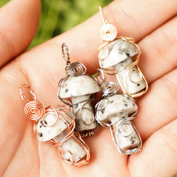Collana con fungo in pietra curativa naturale Olivenorma
