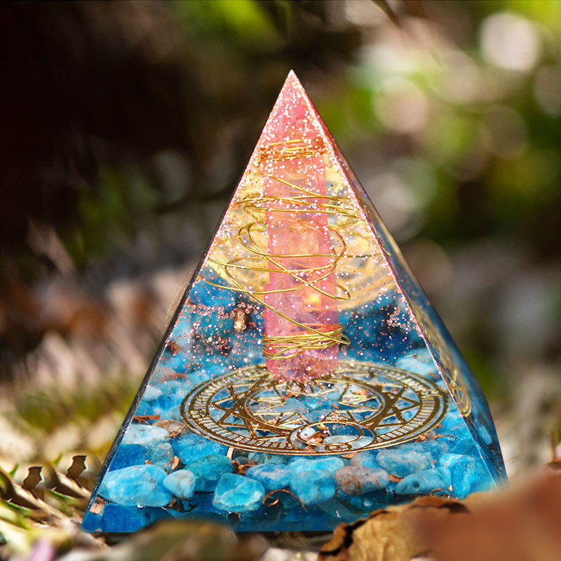 Piramide di Orgone in Quarzo Rosso Olivenorma con Lapislazzuli 