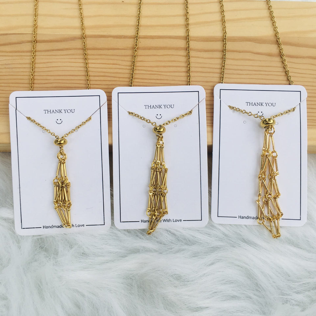 Collana con ciondolo in pietra grezza di cristallo Olivenorma e rete metallica in pietra 