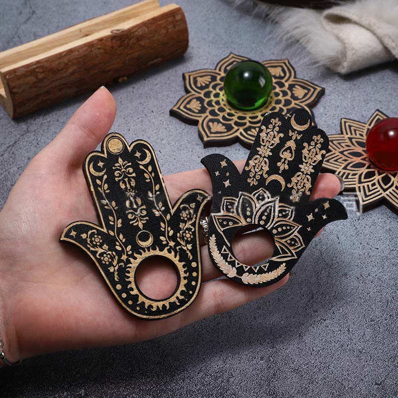 Supporto per sfera di cristallo con espositore di pietre preziose a forma di ala di Hamsa Olivenorma