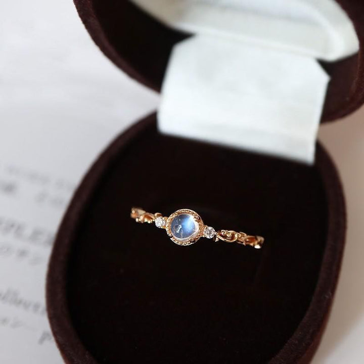 Anello delicato con zircone naturale in pietra di luna Olivenorma