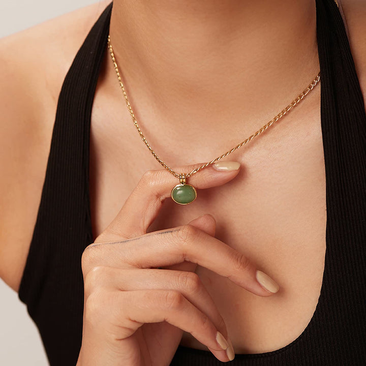 Olivenorma 14k Collana con ciondolo ovale in giada avventurina verde e clavicola 