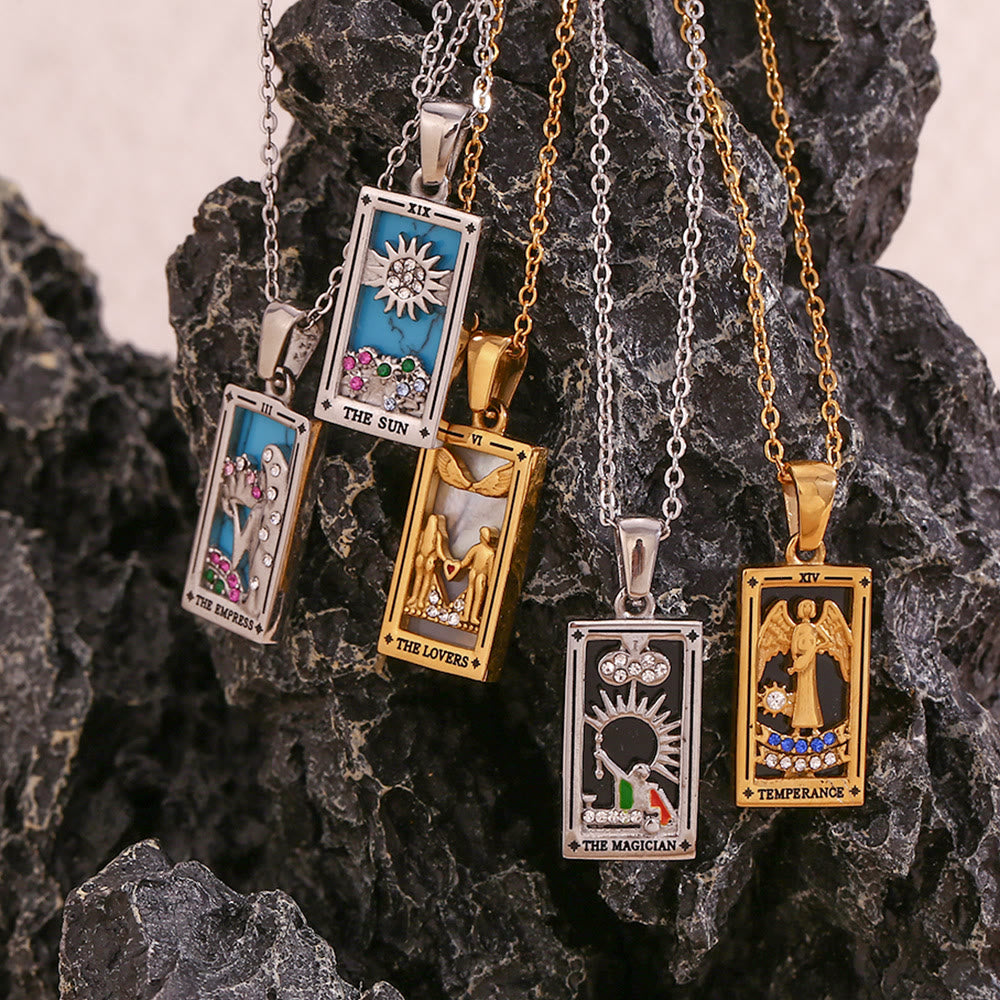 Collana con tarocchi in acciaio inossidabile placcato oro 18k Olivenorma 