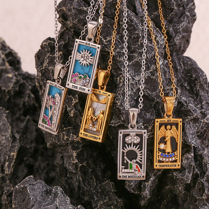 Collana con tarocchi in acciaio inossidabile placcato oro 18k Olivenorma 