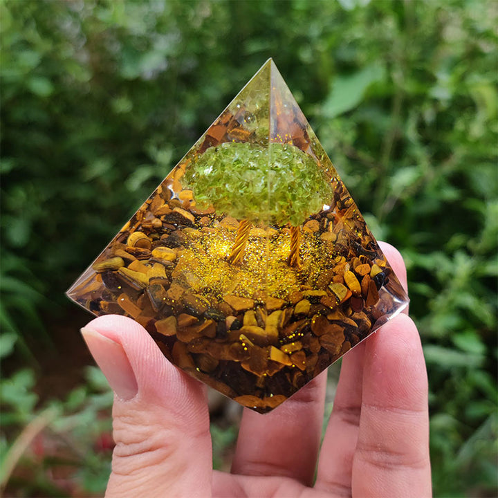 Piramide di orgone Olivenorma Tiger Eye con Peridot Tree Of Life