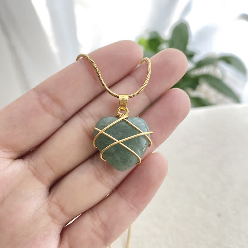 Collana con pietre preziose di cristallo naturale a forma di cuore Olivenorma