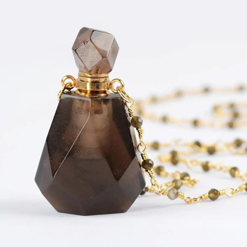Collana con bottiglia di profumo di cristallo