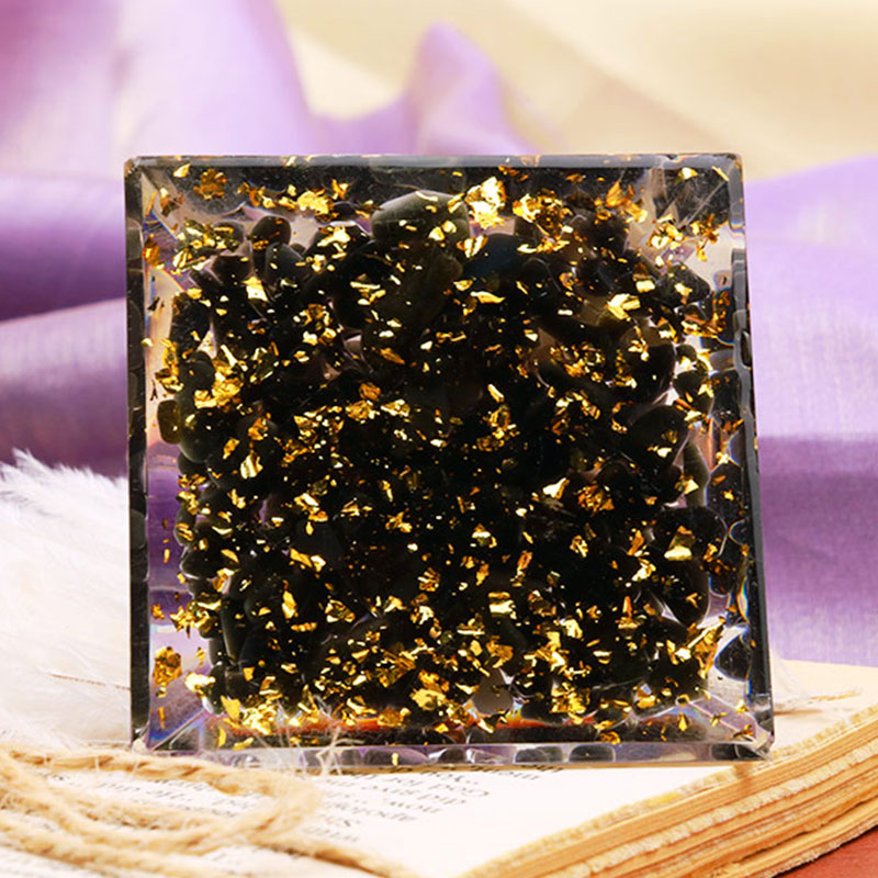 Sfera di ametista Olivenorma con piramide di orgone dello zodiaco Scorpione in ossidiana 