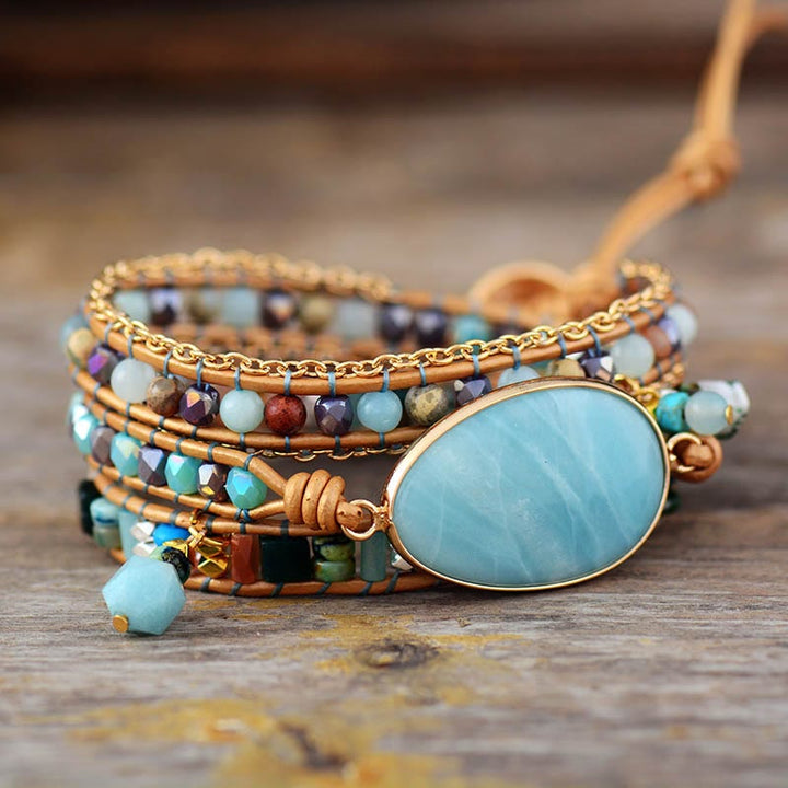 Bracciale avvolgente in pelle intrecciata a mano con amazzonite naturale