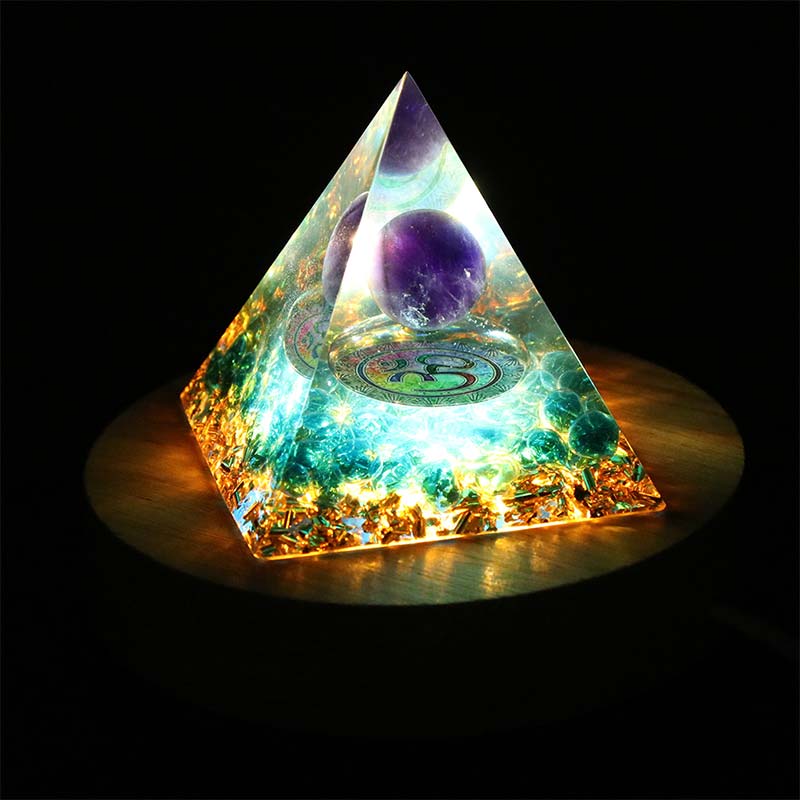 Olivenorma USB Pyramid Light Base Portalampada in legno 