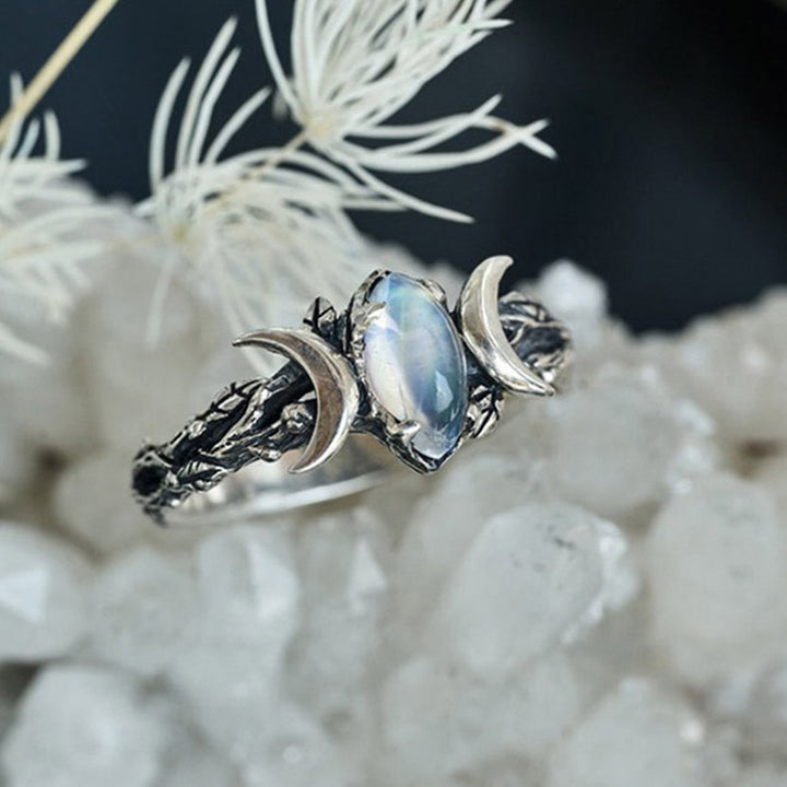 Anello con luce lunare in pietra di luna Olivenorma 