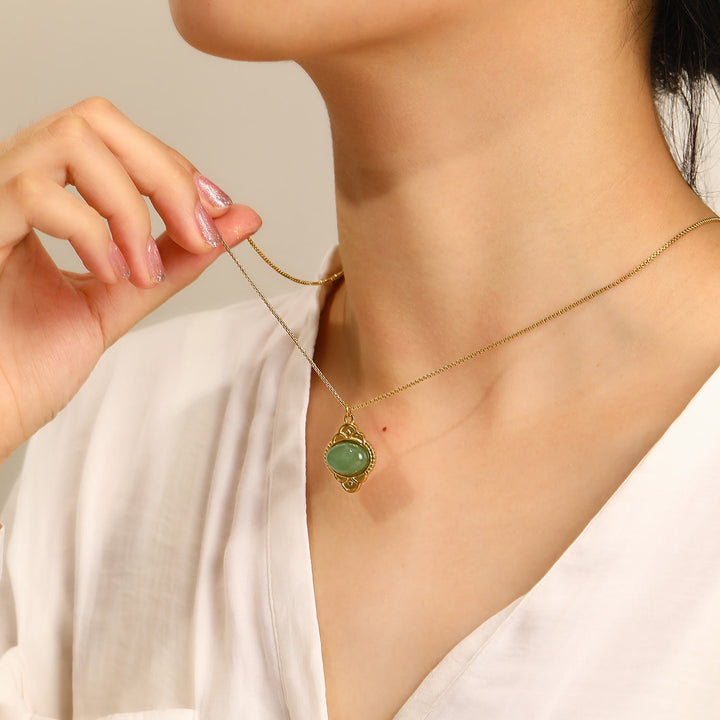 Collana con ciondolo intarsiato in pizzo retrò in pietra naturale Olivenorma Palace