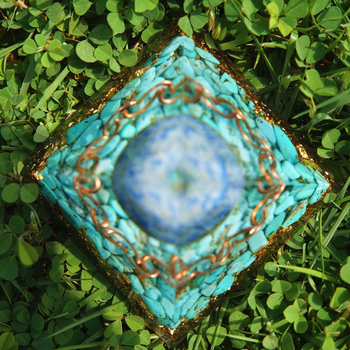 Piramide di Orgone Turchese Lapislazzuli