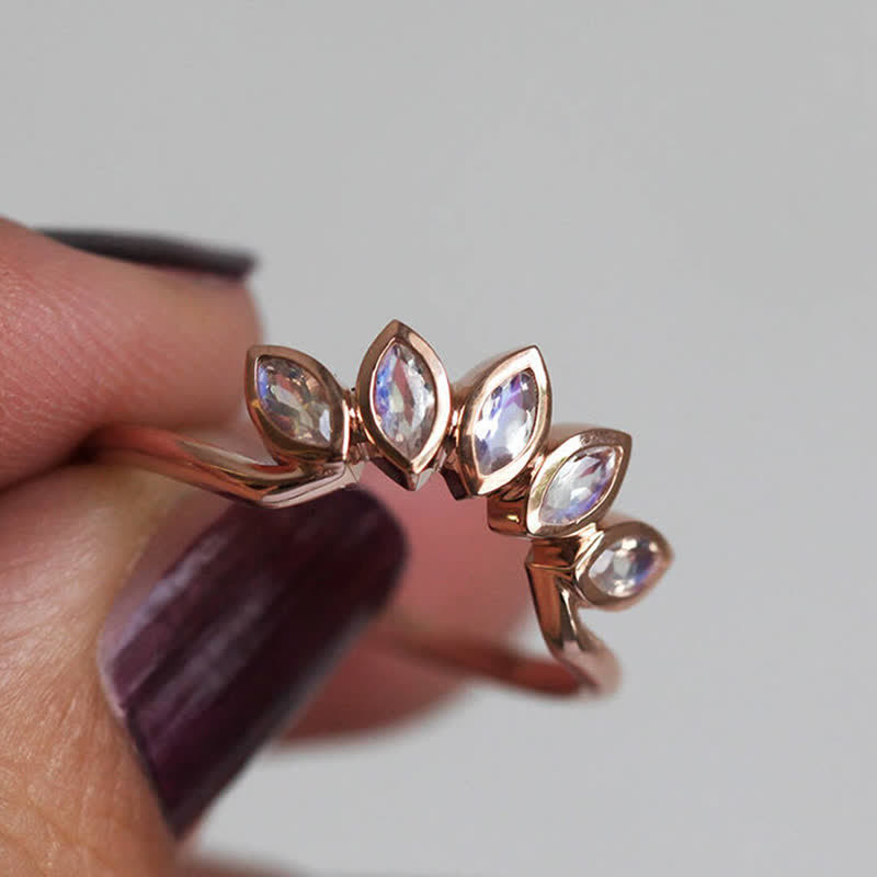 Olivenorma "Tide Goddess" - Anello in 3 pezzi con pietra di luna e fiore di sole