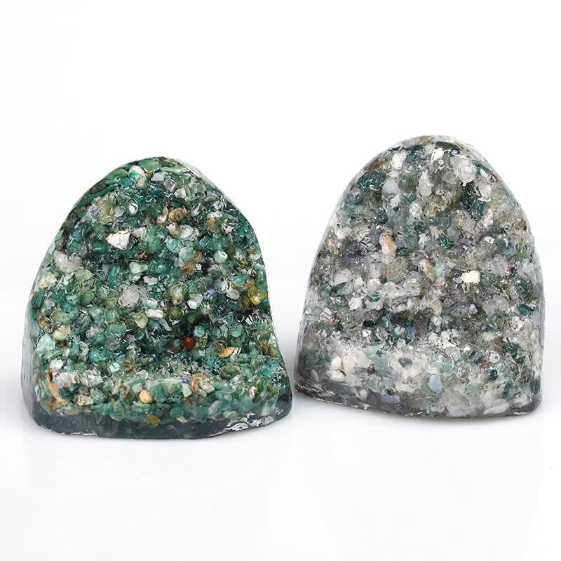 Decorazione di pietre preziose della grotta di cristallo naturale Olivenorma