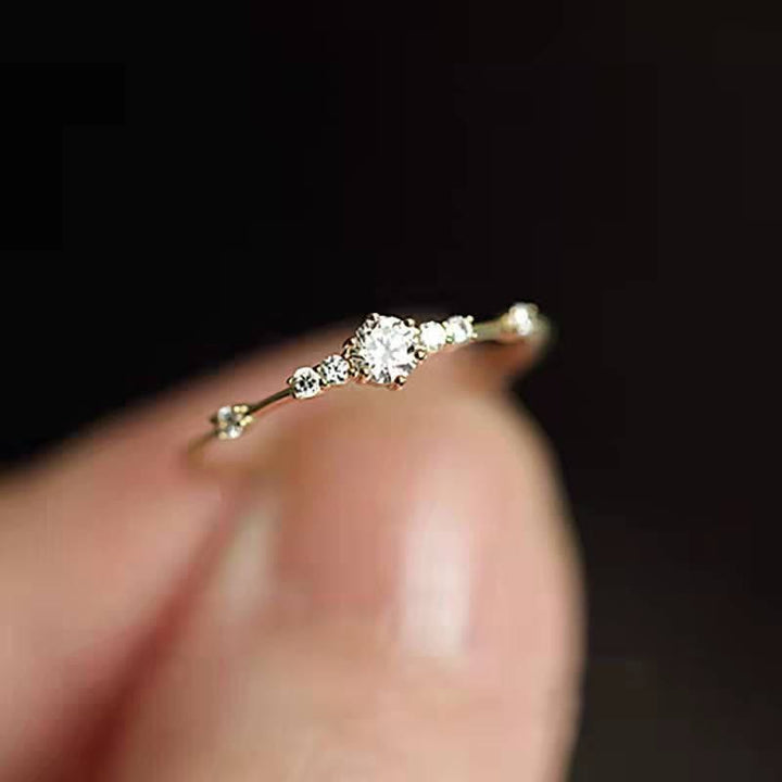 Anello di fidanzamento minimalista in oro con pietra preziosa Olivenorma 