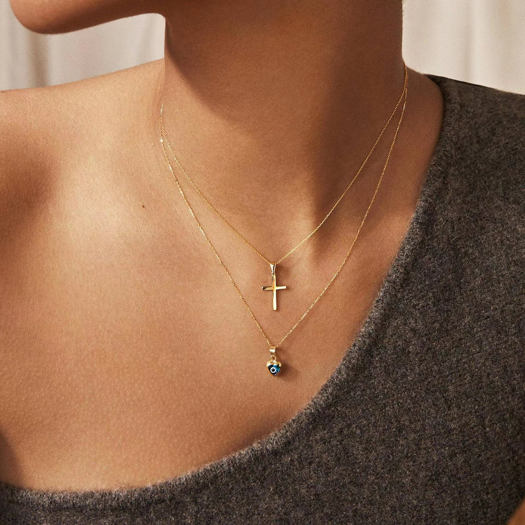 Collana in acciaio e titanio con occhio maligno e topazio blu Olivenorma 