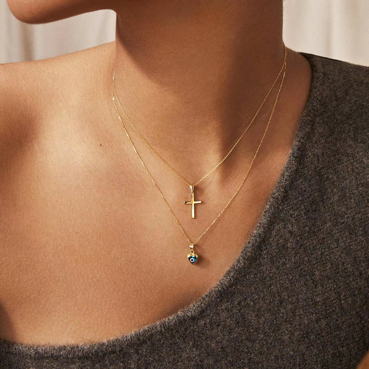 Collana in acciaio e titanio con occhio maligno e topazio blu Olivenorma 