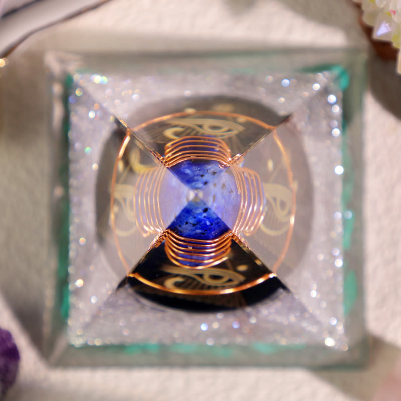 Olivenorma Lapislazzuli Malachite Occhio di Horus Piramide di Orgone