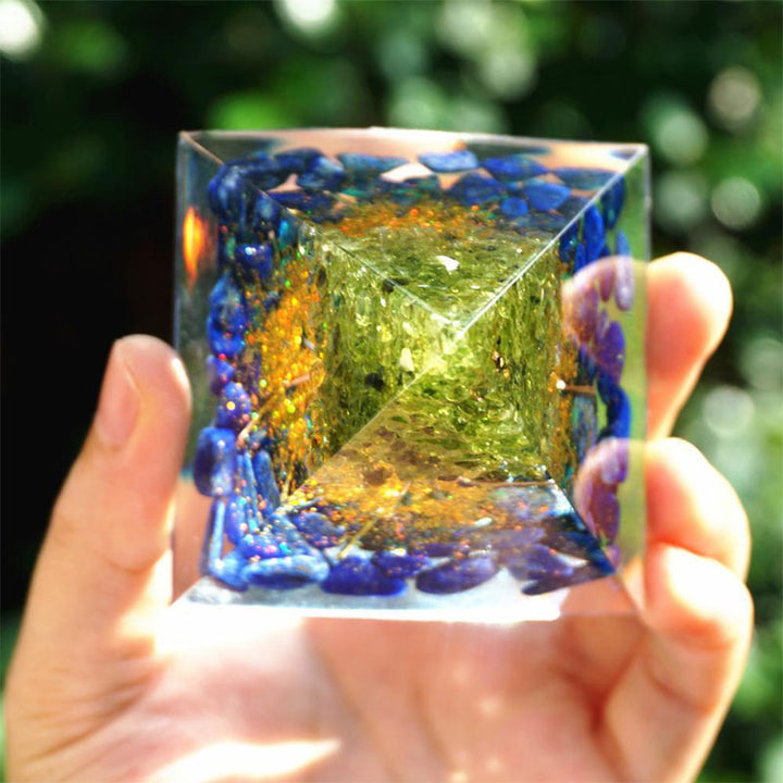 Olivenorma Albero della vita Peridoto con lapislazzuli Piramide di orgone