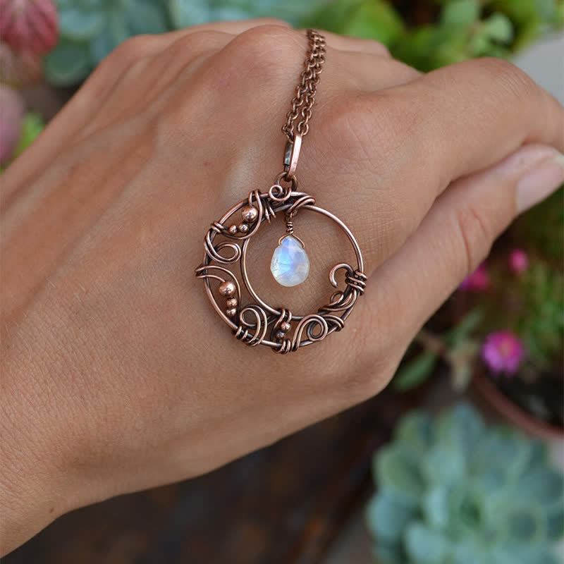 Collana con mezzaluna in pietra di luna creativa della Boemia Olivenorma