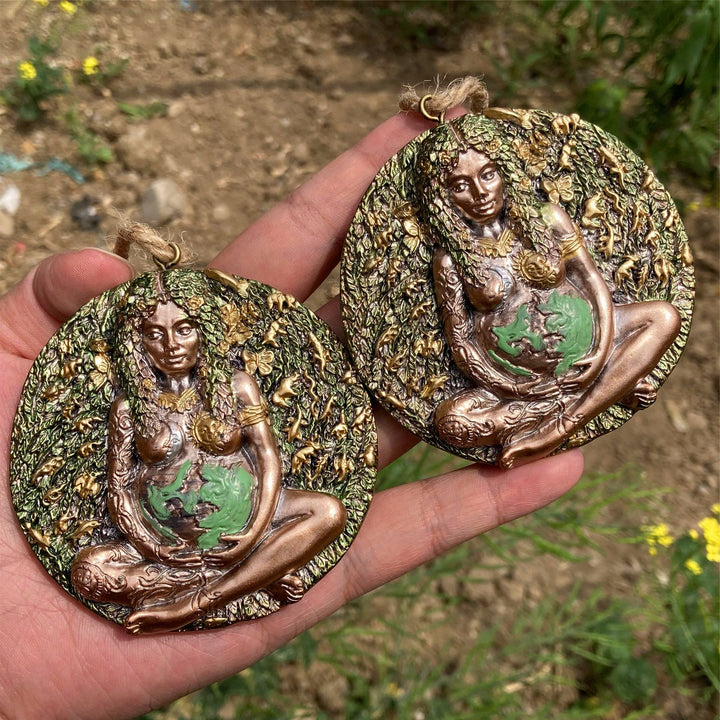 Olivenorma Statua della Dea Gaia Pendente Decorazioni in Resina Decorazione da Parete