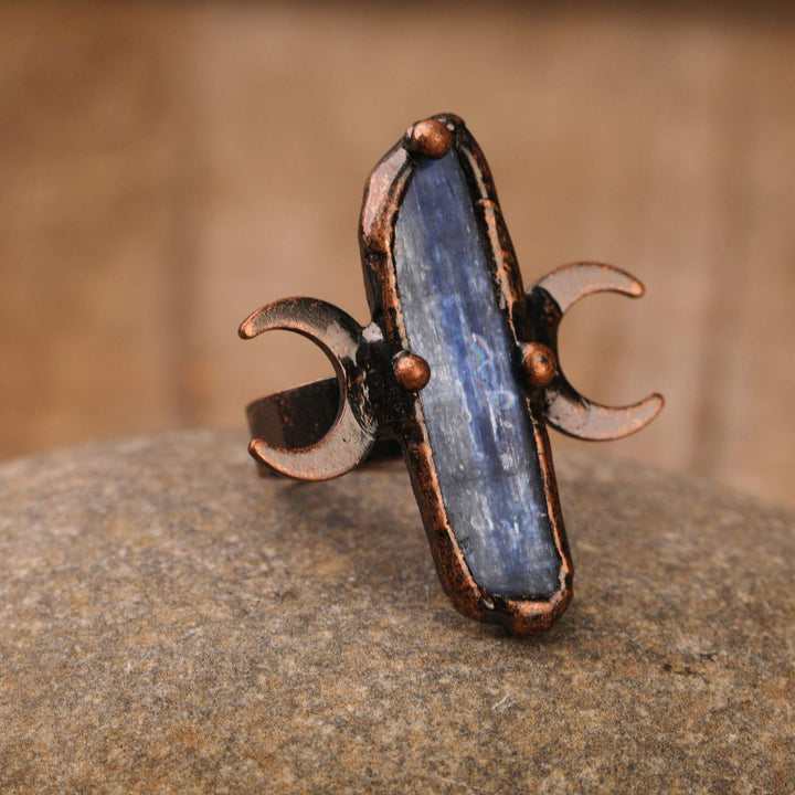 Anello regolabile con doppia luna curativa in cianite Olivenorma