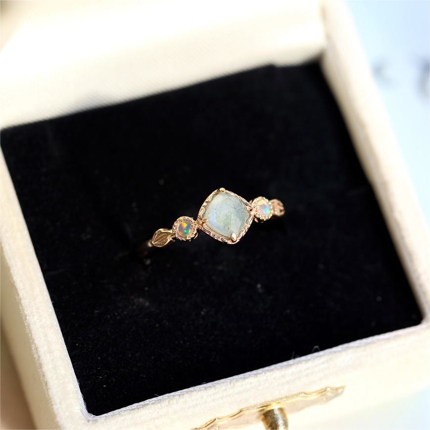 Collana con anello in pietra quadrata di labradorite naturale Olivenorma 