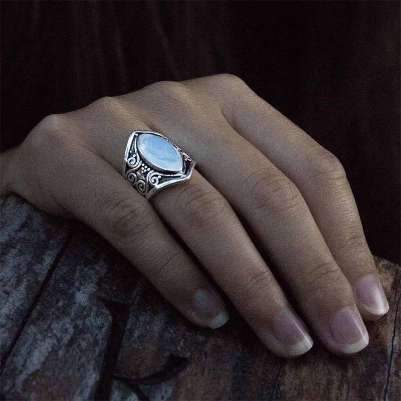 Anello di protezione curativa in pietra di luna Olivenorma