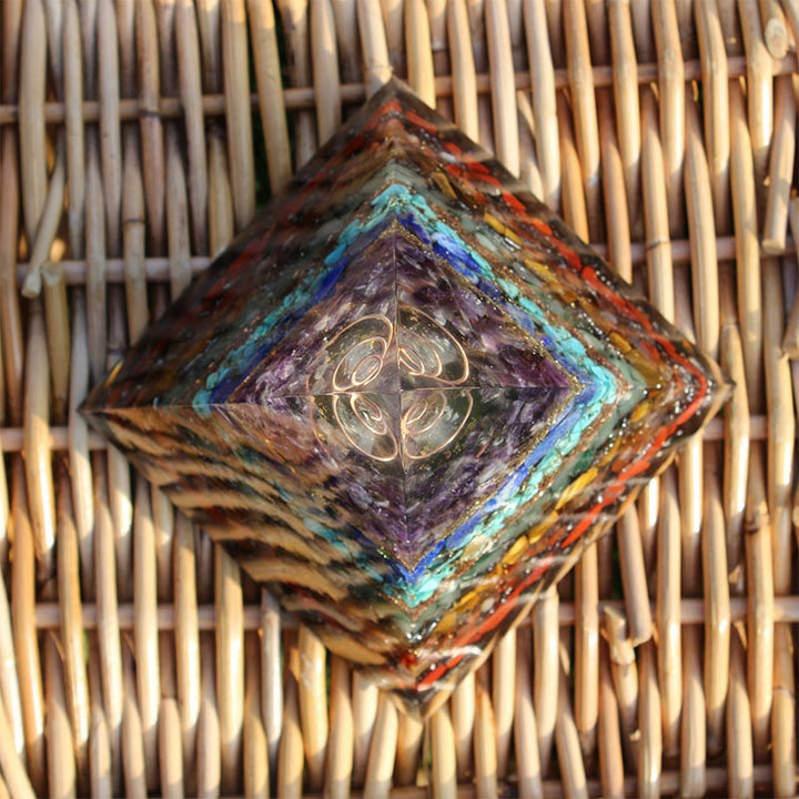 Olivenorma Chakra Naturale Piramide Orgonica Pacifica