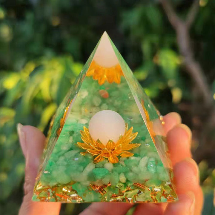Olivenorma Avventurina verde Quarzo ialino Simbolo del loto Piramide di orgone