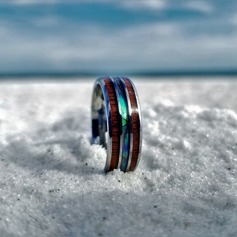 Anello Olivenorma in legno di Koa e conchiglia di abalone in carburo di tungsteno 