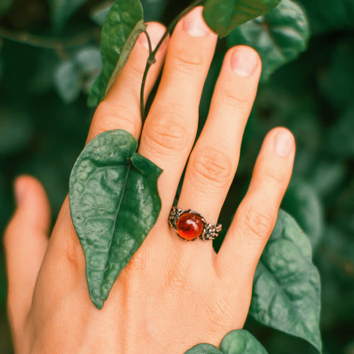 Anello antico con fiore d'ambra - image 1
