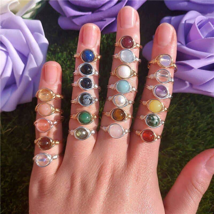 Anello di cristallo curativo avvolto in filo