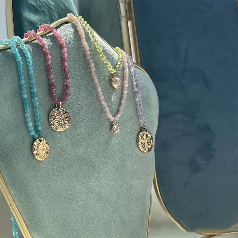 Collana con ciondolo in metallo con cristallo naturale Olivenorma