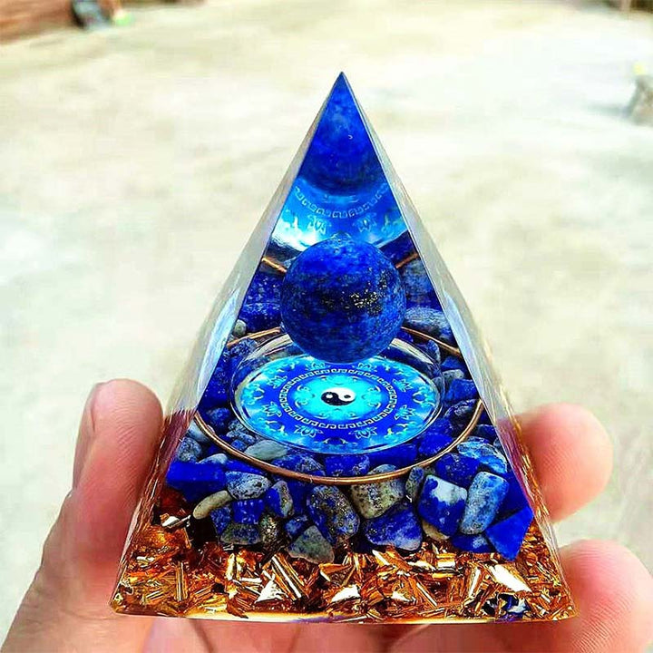 Piramide di pietra naturale di orgone Olivenorma Lapislazzuli 