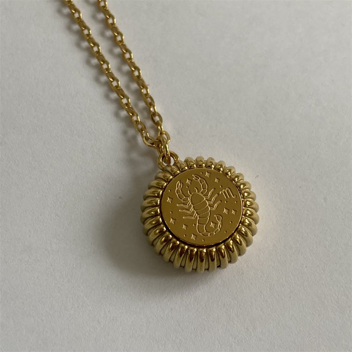 Olivenorma Zodiaco Rotondo Ciondolo Collana in Acciaio al Titanio Oro 18k