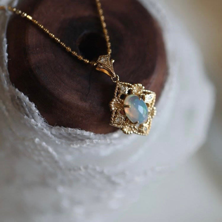 Collana con ciondolo a rombo in opale naturale Olivenorma