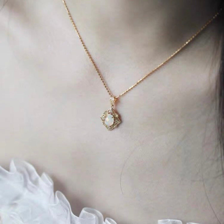 Collana con ciondolo a rombo in opale naturale Olivenorma
