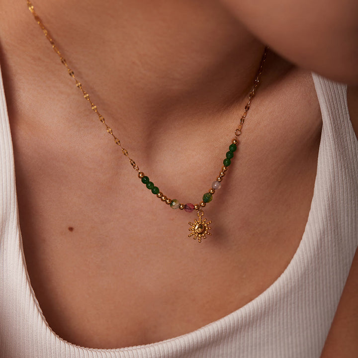Collana con ciondolo in pietra del sole con labradorite e smeraldo Olivenorma