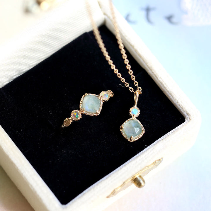 Collana con anello in pietra quadrata di labradorite naturale Olivenorma 