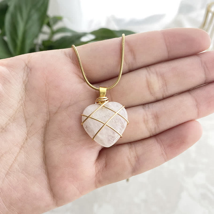 Collana con pietre preziose di cristallo naturale a forma di cuore Olivenorma