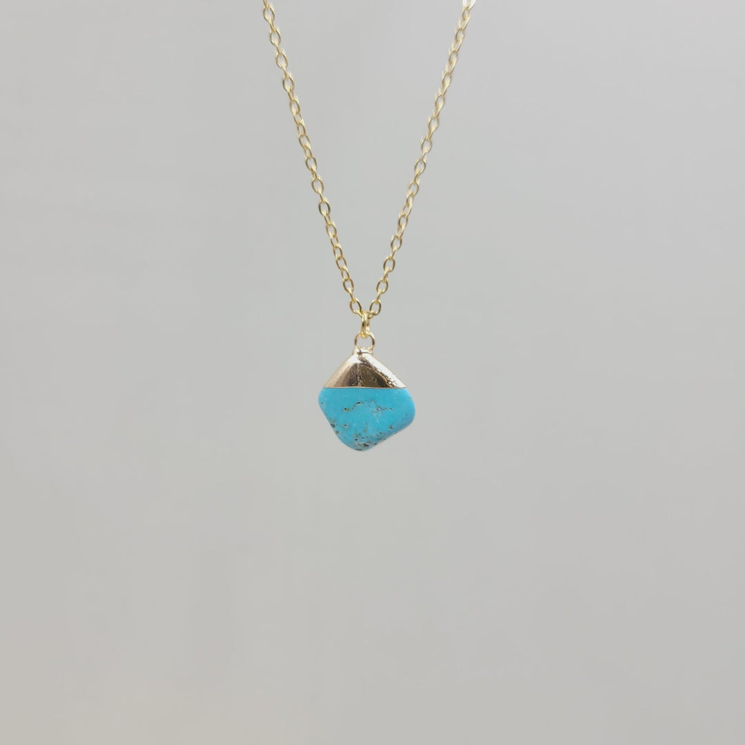 Collana con pietra preziosa grezza di cristallo irregolare Olivenorma 